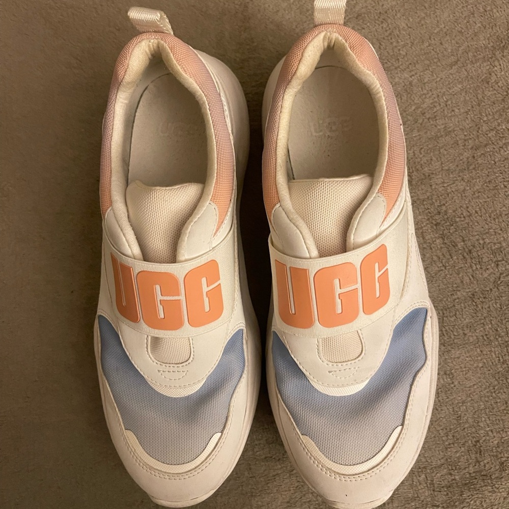 UGG Women Slip-On Sneakers - Picture 2 of 6